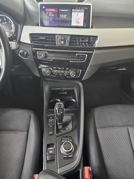 BMW X1 xDrive18d - fotka 20 z 28