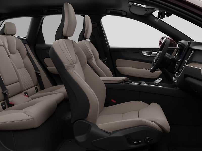 Volvo XC60 PLUS BRIGHT T8 RECHARGE AWD 33 - fotka 10 z 13