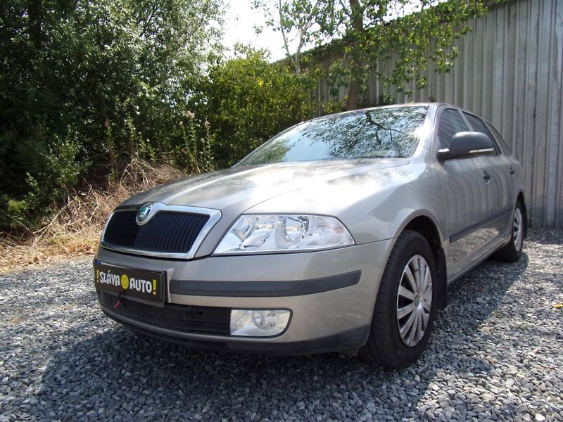 Škoda Octavia (2011) 1.6 MPi 75kW BSE KLIMA TOP KM - fotografie inzerátu