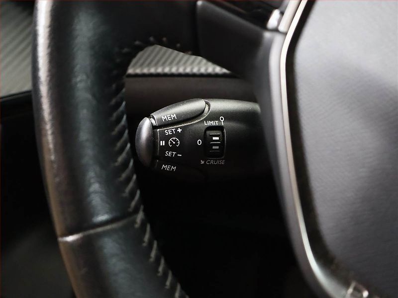 Peugeot 2008 (2020) 1.2 PureTech, Serv.kniha - fotka 16 z 16