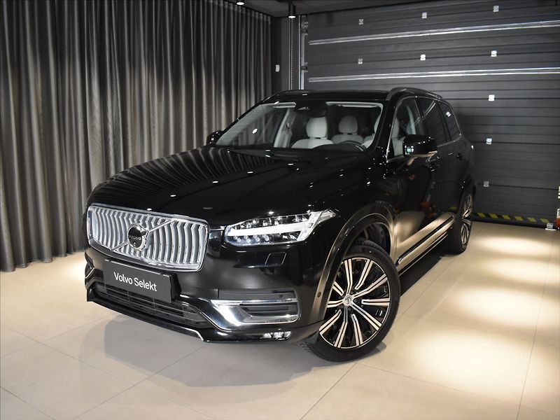 Volvo XC90 2,0 B5 AWD PLUS - fotka 1 z 26