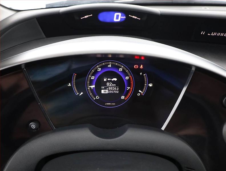 Honda Civic (2006) 1.4 i-DSI, ČR,1.maj, po STK - fotka 8 z 11