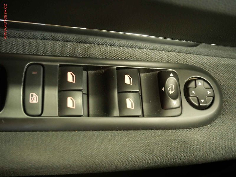 Peugeot 5008 (2015) 2.0HDI, AC, temp - fotka 14 z 18