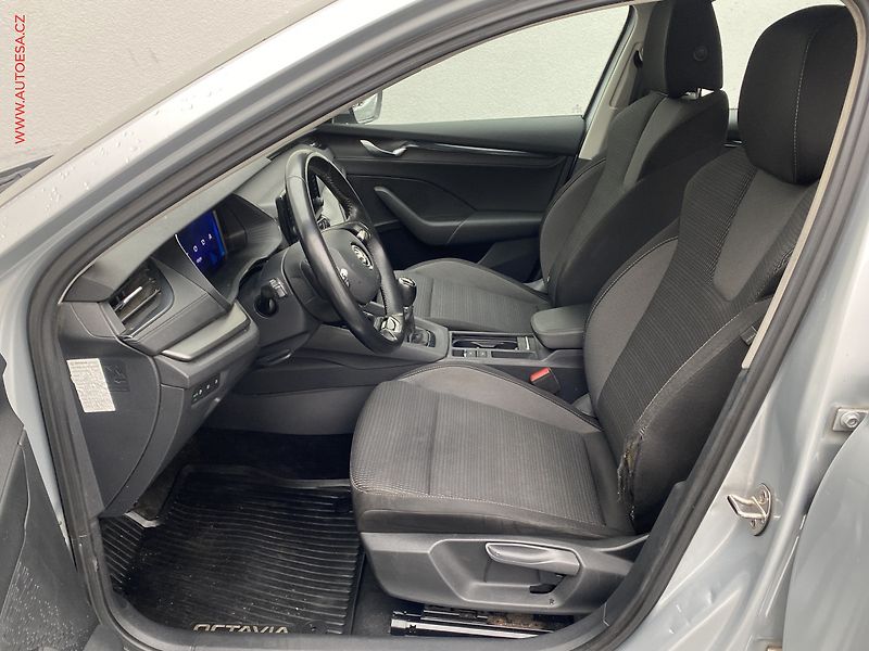 Škoda Octavia (2022) 2.0 TDi, 1.maj,ČR, Ambition - fotka 9 z 19