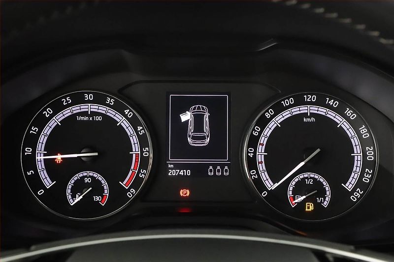 Škoda Karoq (2021) Ambition Plus 2.0 TDI - fotka 8 z 14