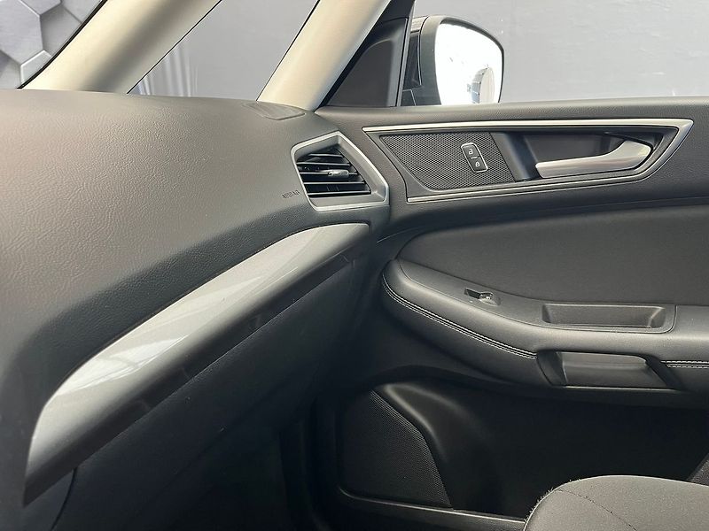 Ford Galaxy EB 140kW AT komplet servis - fotka 25 z 51