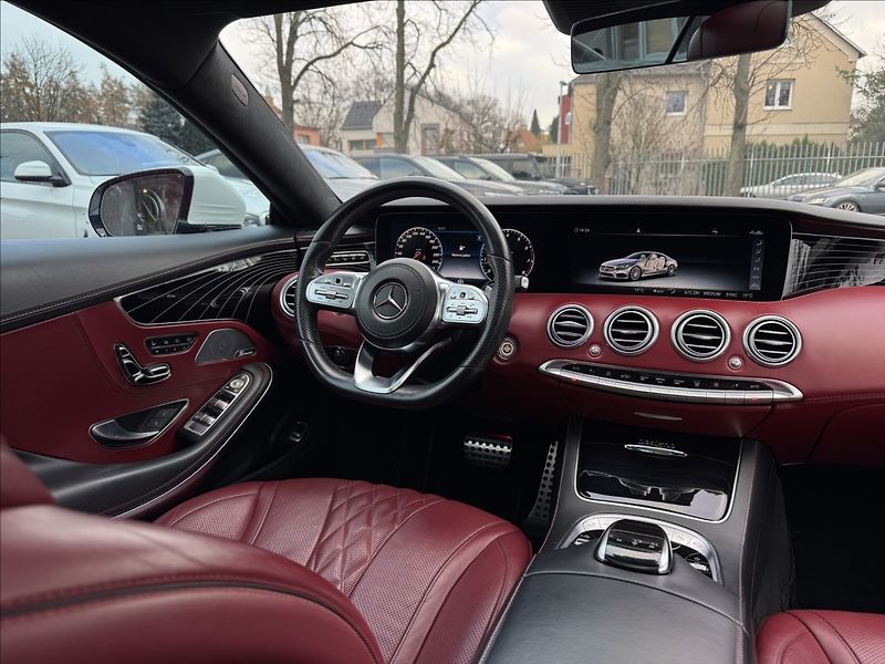 Mercedes-Benz Třídy S S 560 AMG 4Matic Kupé - fotka 13 z 34