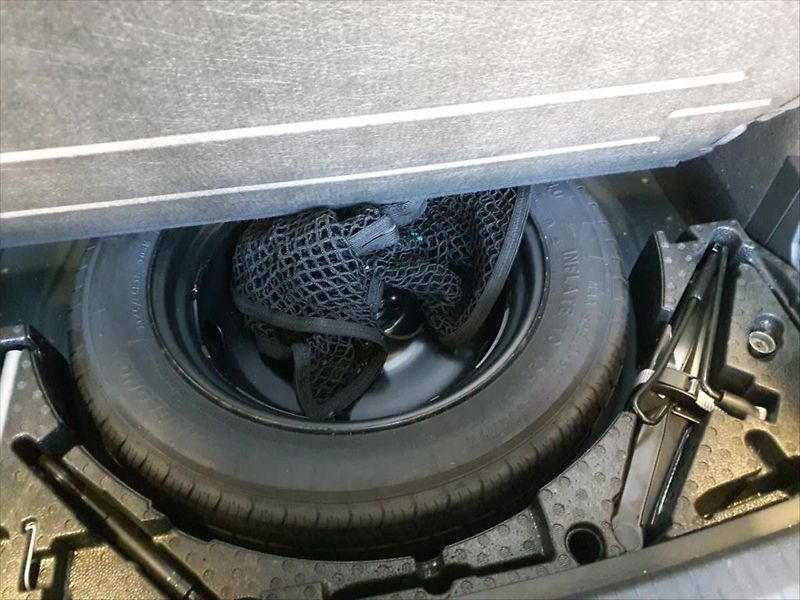 Volkswagen Tiguan Allspace 2,0 TDI TAŽNÉ KAMERA KEYLESS - fotka 7 z 9