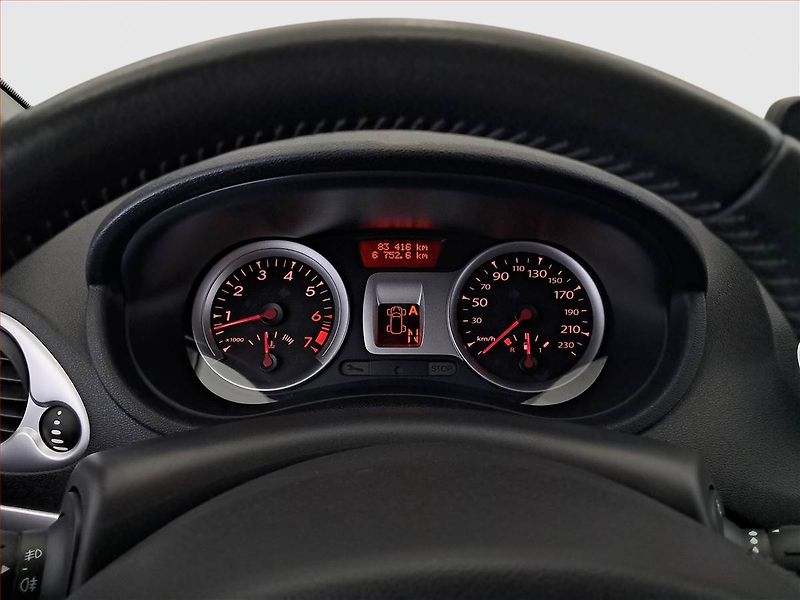 Renault Clio (2010) 1.2 16V, Automat, Navi - fotka 11 z 19