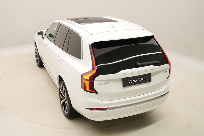 Volvo XC90 T8 AWD PLUG-IN ULTIMATE BRIGHT - fotka 17 z 74