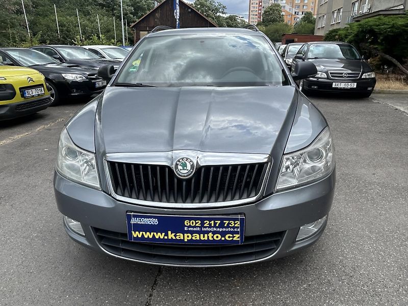 Škoda Octavia 2.0 TDI Champion Ambition Comb - fotka 2 z 30