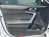 Kia Ceed 1,6 CRDI 100kW Exclusive ČR DP - náhled 24