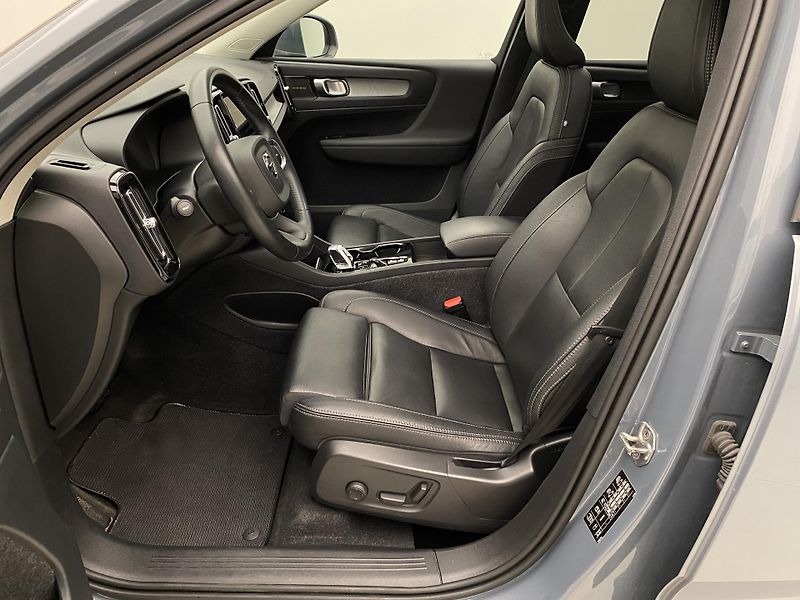 Volvo XC40 T5 RECHARGE INSCRIPTION AUT - fotka 3 z 50