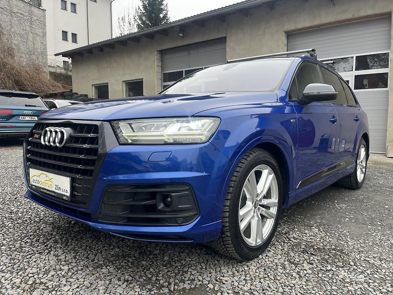 Audi SQ7 (2016) 4,0 D V8 320Kw 7 MÍST PANORAMA - fotka 3 z 19