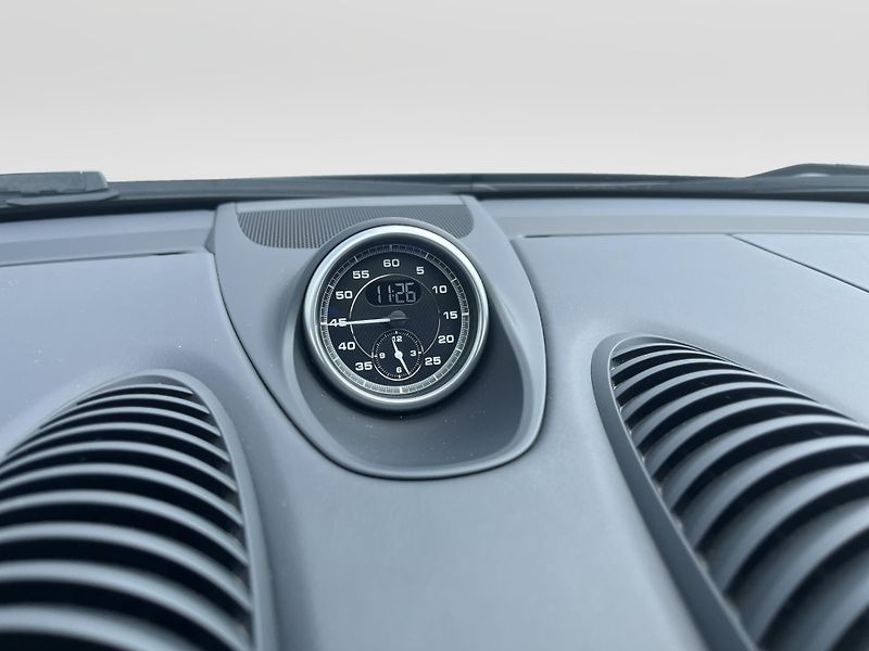 Porsche Cayman GTS - fotka 23 z 27