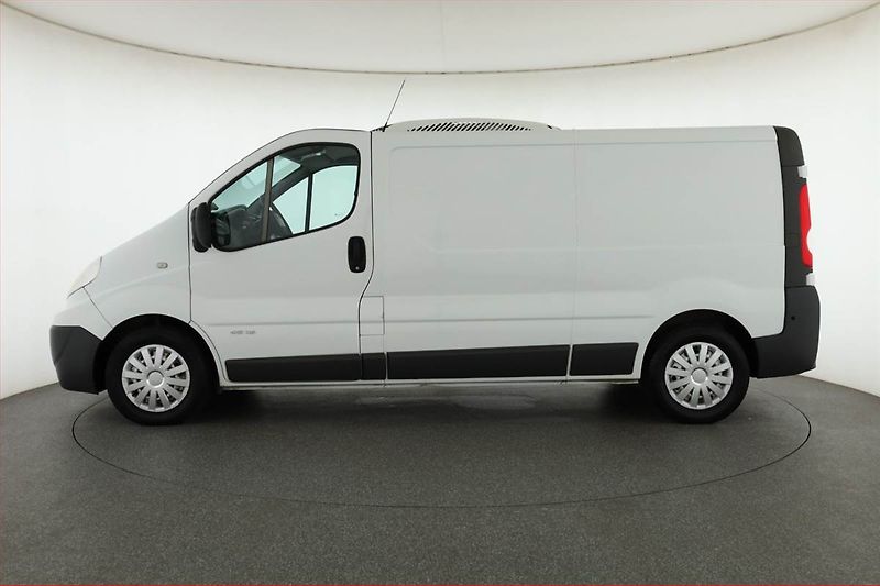Renault Trafic (2013) 2.0 dCi, 1Maj - fotka 3 z 17