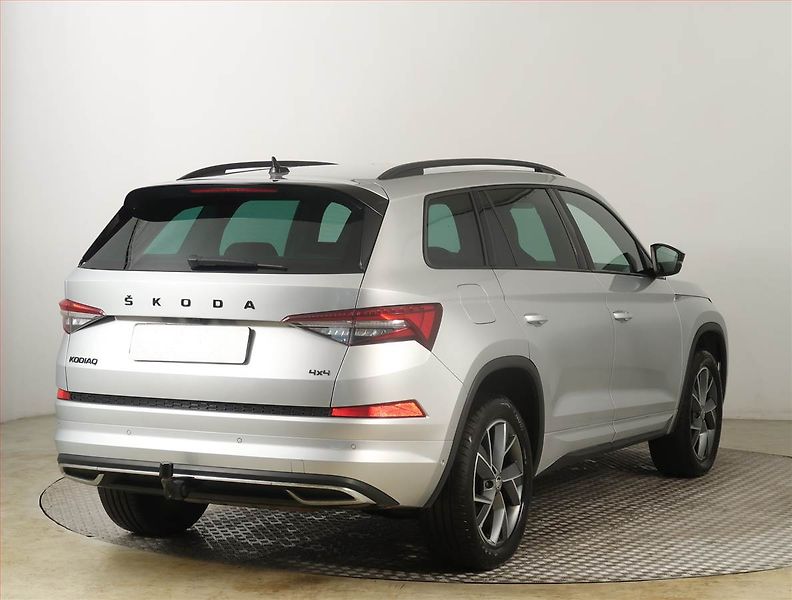 Škoda Kodiaq (2023) Sportline 2.0 TSI - fotka 5 z 27
