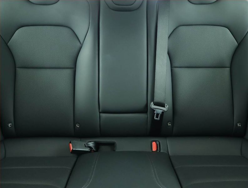 Tesla Model 3 (2023) Standard Range LFP, SoH 94% - fotka 10 z 22