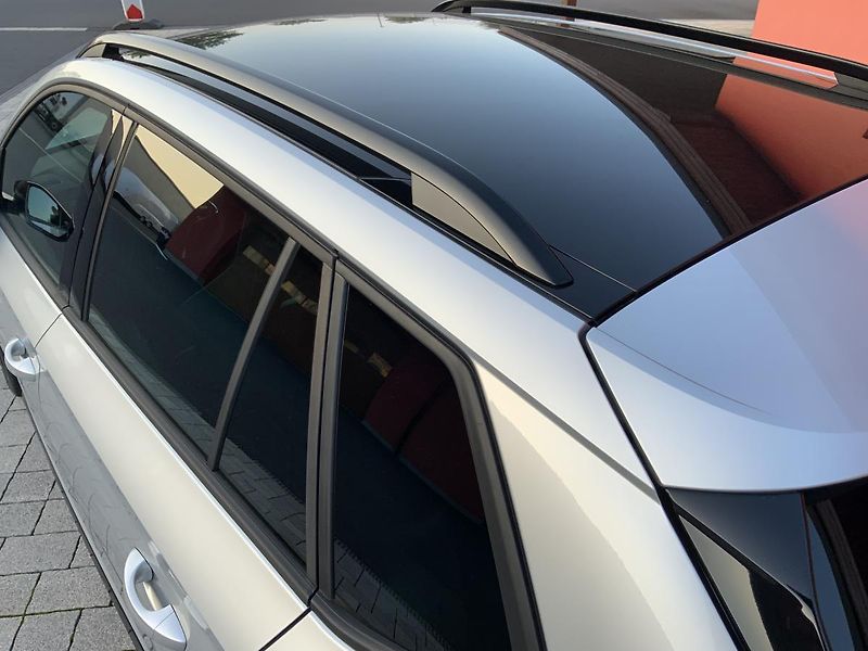 Škoda Kamiq MONTECARLO 1,5Tsi 7ST DSG/Auto - fotka 3 z 33