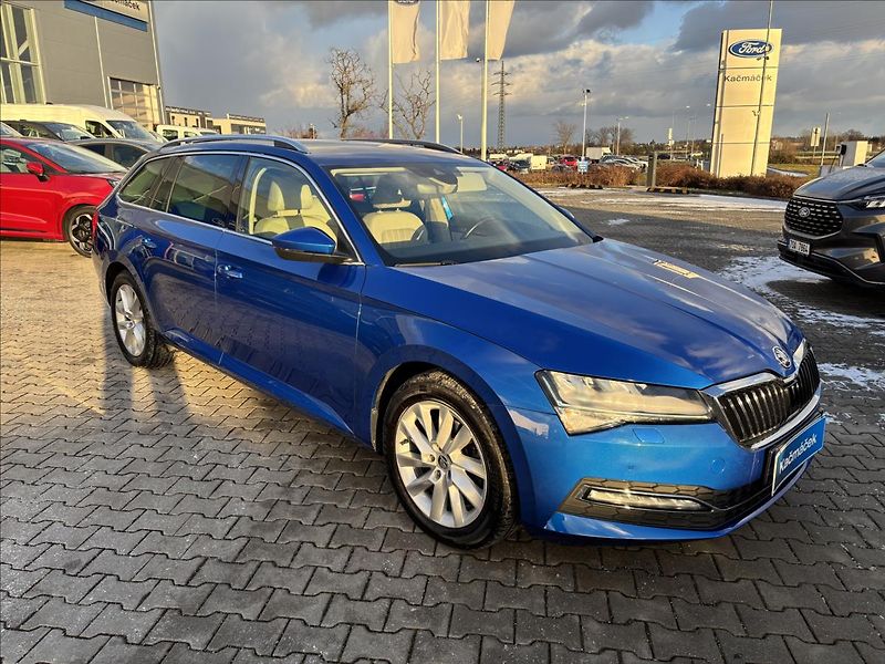 Škoda Superb 2,0 TDI 110kW Style AUT - fotka 7 z 40