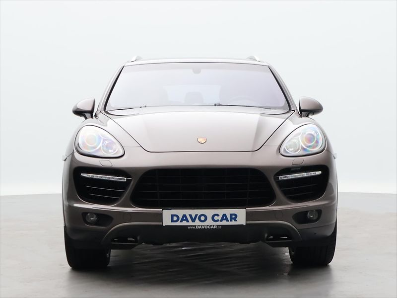 Porsche Cayenne 4.8 Turbo S 405kW DPH CZ - fotka 2 z 30