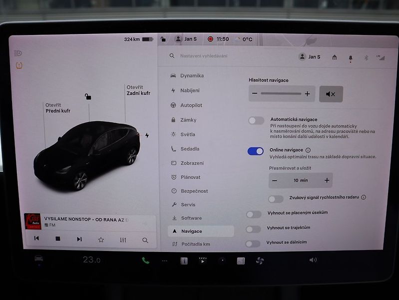 Tesla Model Y (2022) - fotka 39 z 45