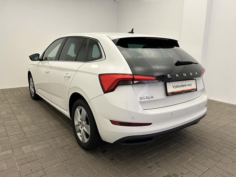 Škoda Scala 1.0 TGI Style - fotka 24 z 25