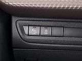 Peugeot 2008 (2015) 1.4 HDi, Tempomat - náhled 17