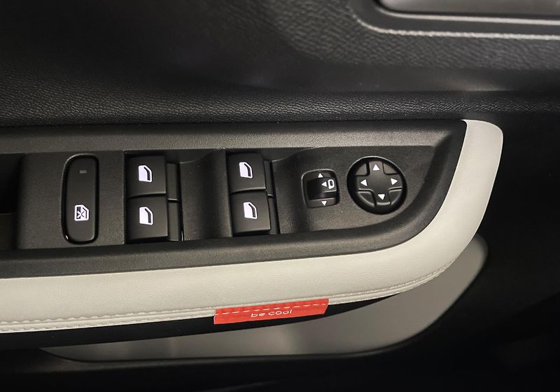 Citroën C3 Aircross (2026) MAX Hybrid 145k Aut 7 míst - fotka 21 z 25