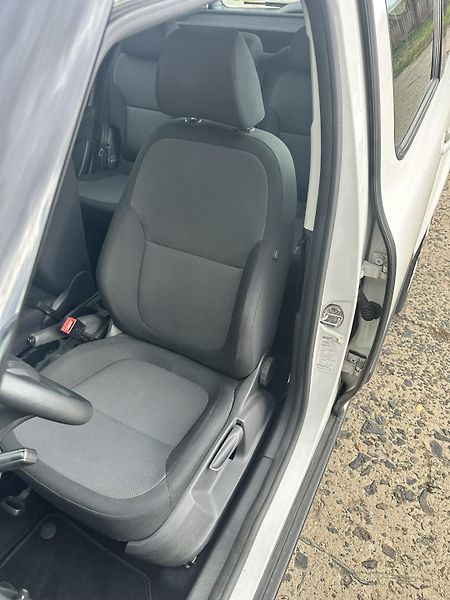Škoda Yeti Škoda Yeti 2.0 TDI 81kW  - fotka 10 z 13