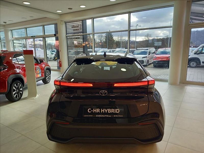 Toyota C-HR 1,8 Comfort Business - fotka 5 z 14