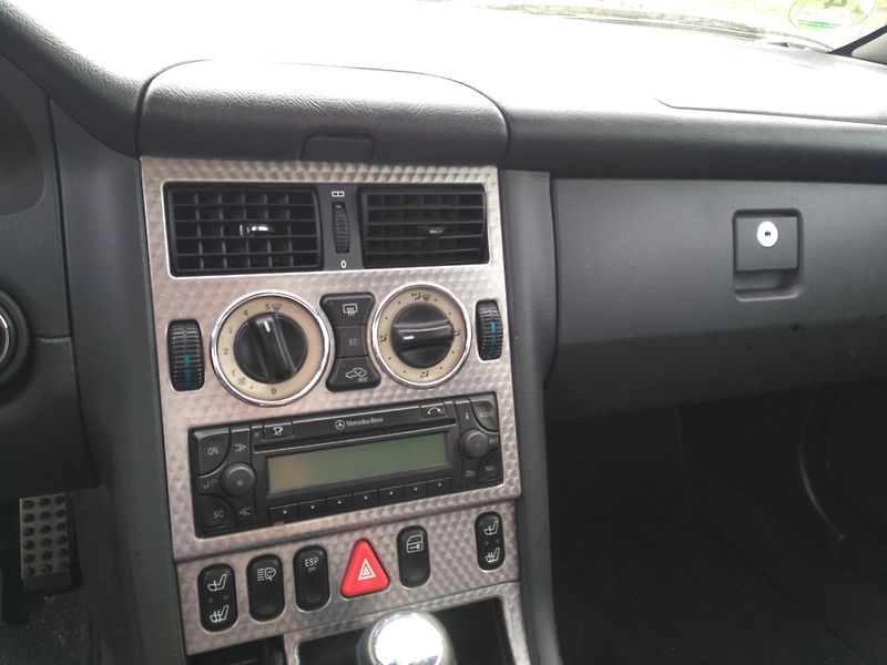 Mercedes-Benz SLK 230 Kompressor manuál - fotka 15 z 27