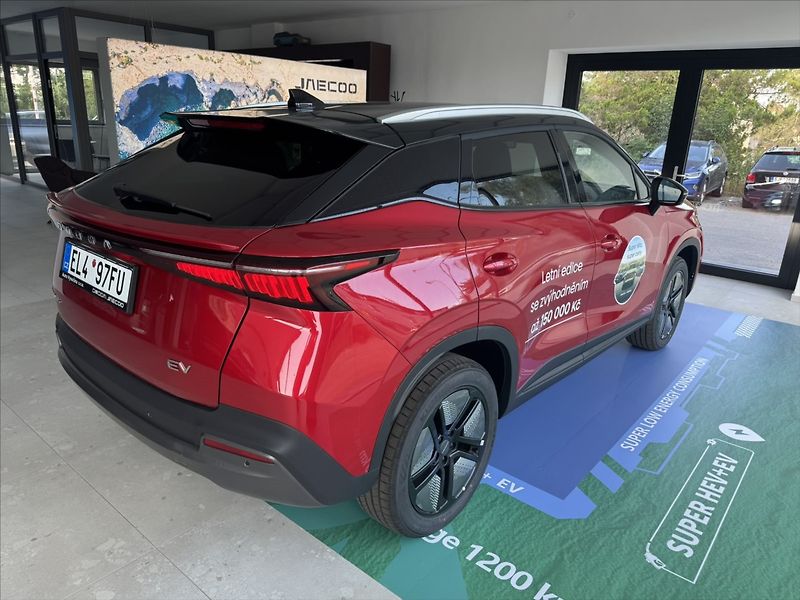 Omoda 5 (2026) EV PREMIUM - fotka 3 z 12
