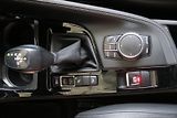 BMW X1 (2017) 2.0 xDrive25d SPORT LINE - náhled 32