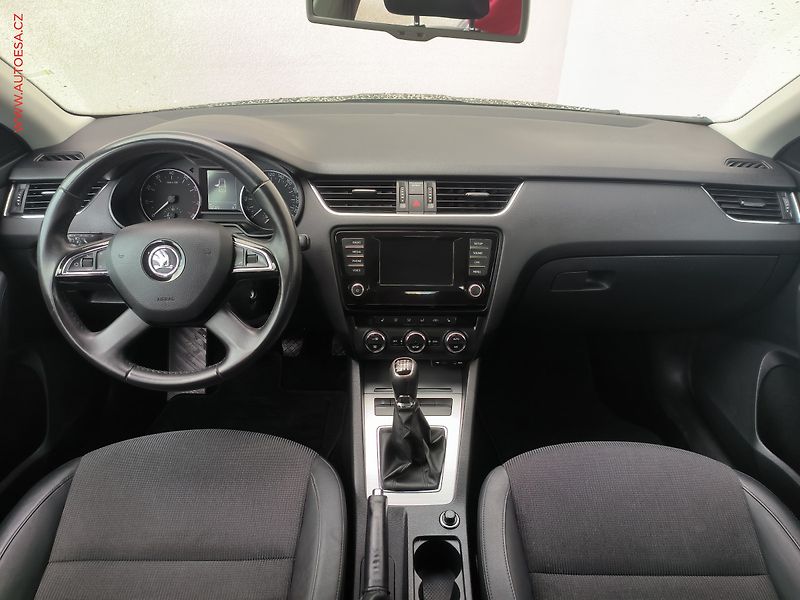 Škoda Octavia (2014) 1.2 TSi, Elegance, bixen, TZ - fotka 8 z 20
