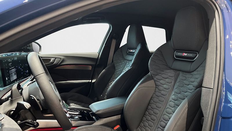 Audi RS 5 B&O HuD 360 Matrix Taž Venti - fotka 8 z 19
