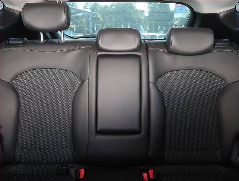 Hyundai ix35 (2013) 2.0 CRDi, 4X4, Automat - fotka 10 z 18