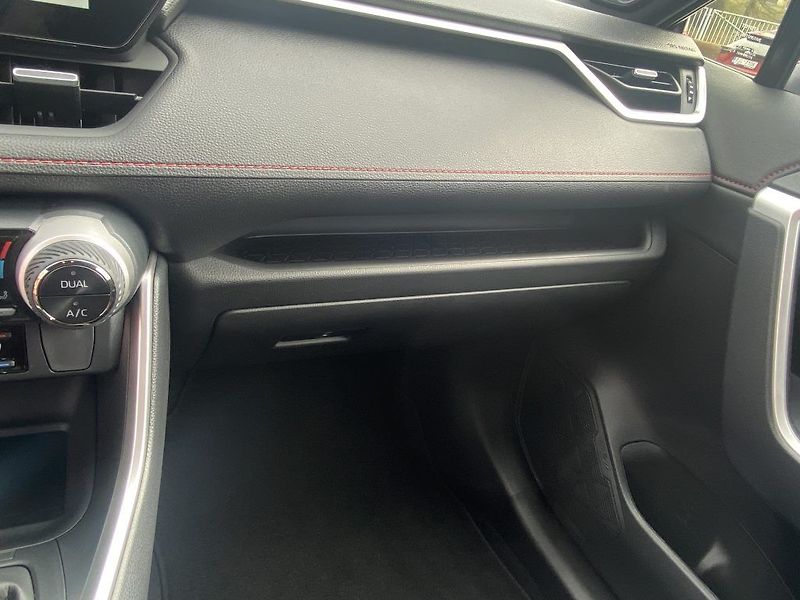 Toyota RAV4 2.5 Plug-in Hybrid Executive - fotka 27 z 28