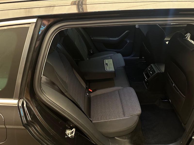 Škoda Octavia (2021) SW 1.0 TSI Ambition DSG 81 kW - fotka 13 z 24