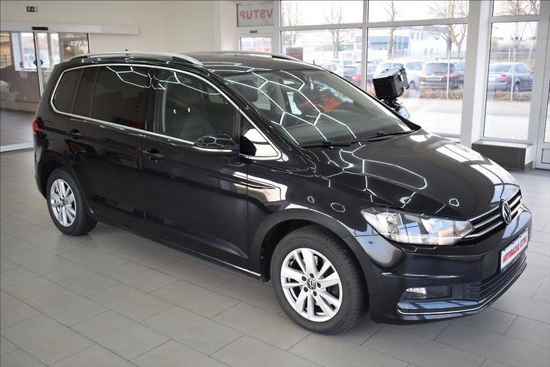 Volkswagen Touran 2,0 TDi, 7-míst,DSG,NAVI,KŮŽE, - fotka 3 z 41