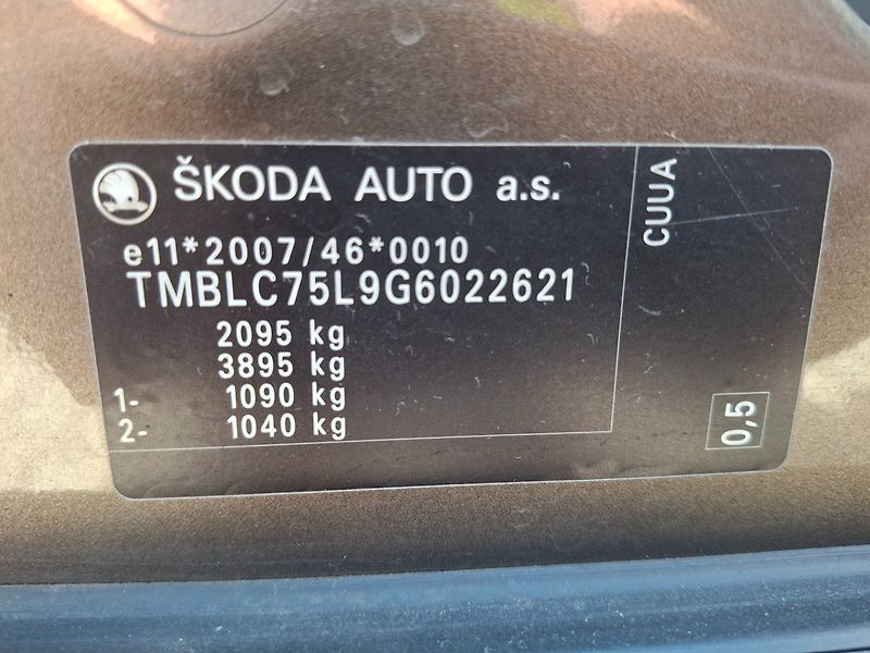 Škoda Yeti (2015) 2.0TDI 81kW 4X4 OUTDOOR -1.MAJ - fotka 25 z 35
