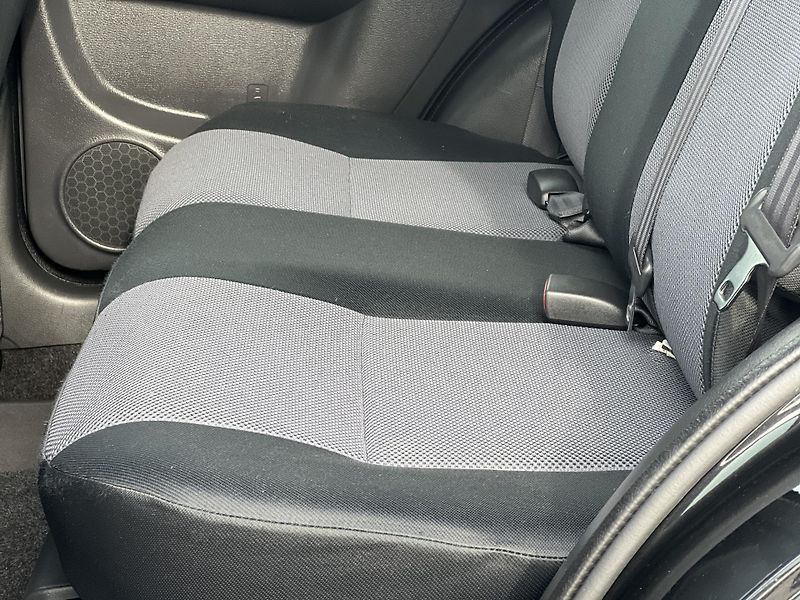 Fiat Sedici 1.9JTD 4x4 KLIMATIZACE ALU - fotka 24 z 40