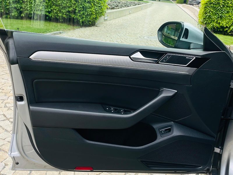 Volkswagen Arteon 2.0TDI 4x4 AUT FULL VÝBAVA ČR - fotka 27 z 59