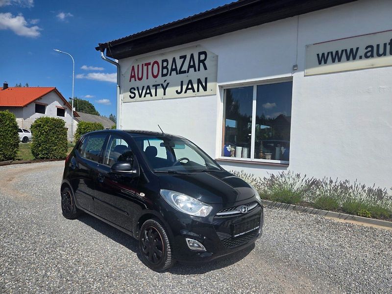 Hyundai i10 (2011) 1.0 i TOP 2sady kol - fotka 1 z 17