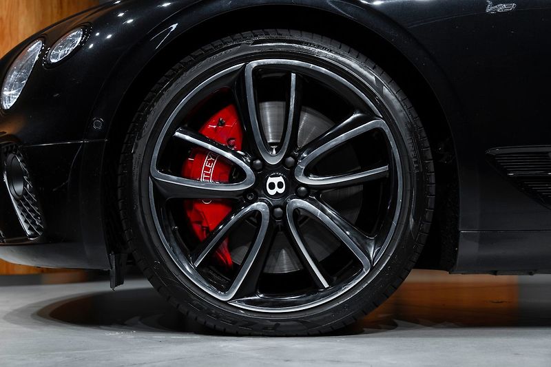 Bentley Continental GT V8 - fotka 5 z 20