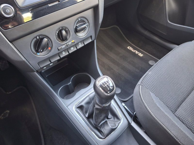 Škoda Rapid (2015) Ambition Plus 1,2TSi 66kW - fotka 22 z 31