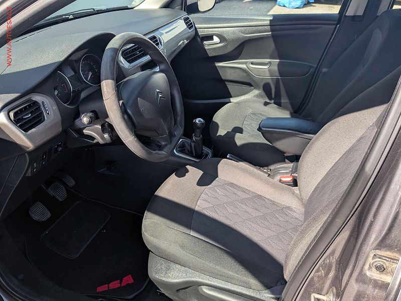 Citroën C-Elysée (2019) 1.2PT, 2.maj,ČR, AC - fotka 9 z 14