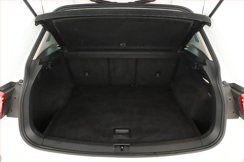 Volkswagen Tiguan (2019) Highline 2.0 TDI, ČR,1.maj - fotka 11 z 21
