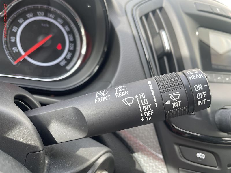 Opel Insignia (2015) 2.0 CDTi, ČR - fotka 17 z 22