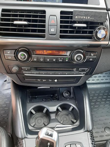 BMW X6 (2009) - fotka 20 z 24